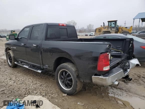 ✅ 2010 Dodge 1500 SLT • VIN: 1D7RV1GT0AS110637 • Lot: 44018475. Wystawiony na Copart z przebiegiem 235 033 mil. Bezpłatny archiwum sprzedaży aukcyjnych z USA i szczegółowy raport historii pojazdu na DreamBid. Zdjęcie 2.