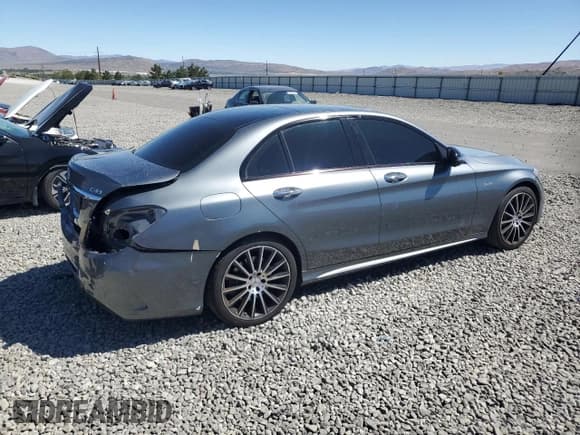 ✅ 2018 Mercedes-Benz C 43 AMG • VIN: 55SWF6EB2JU251965 • Lot: 67585245. Wystawiony na Copart z przebiegiem 75 579 mil. Bezpłatny archiwum sprzedaży aukcyjnych z USA i szczegółowy raport historii pojazdu na DreamBid. Zdjęcie 3.