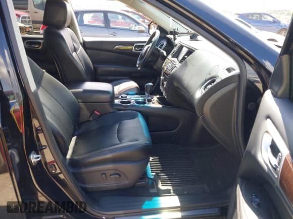 ✅ 2013 Nissan Pathfinder SV • VIN: 5N1AR2MM0DC656931 • Lot: 43086513. Listed on IAAI with 116,526 mi. Free auction sales archive from the USA and detailed vehicle history report at DreamBid. Image 5.