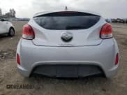 ✅ 2017 Hyundai Veloster • VIN: KMHTC6AD9HU309328 • Lot: 44764705. Wystawiony na Copart z przebiegiem 84 295 mil. Bezpłatny archiwum sprzedaży aukcyjnych z USA i szczegółowy raport historii pojazdu na DreamBid. Zdjęcie 6.