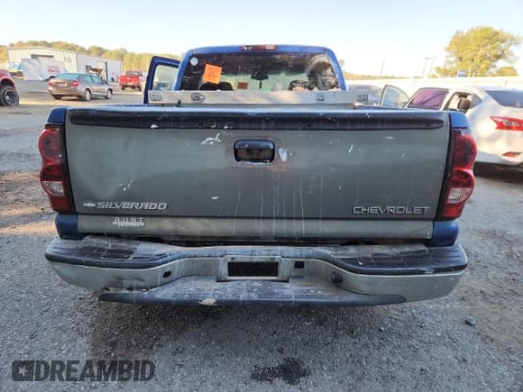✅ 2004 Chevrolet Silverado 1500 LS • VIN: 2GCEC19V741210039 • Lot: 91569635. Listed on Copart with Not provided. Free auction sales archive from the USA and detailed vehicle history report at DreamBid. Image 6.