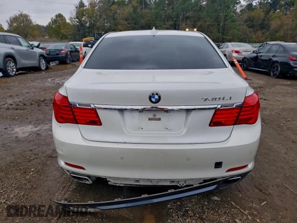 ✅ 2012 BMW 7 Series 740Li • VIN: WBAKB4C51CC575614 • Lot: 95880865. Listed on Copart with 145,649 mi. Free auction sales archive from the USA and detailed vehicle history report at DreamBid. Image 6.