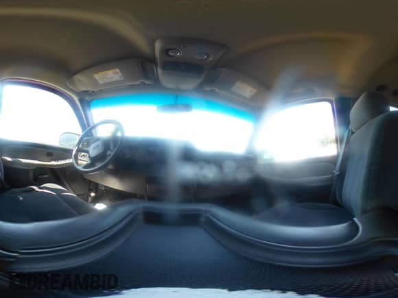 2001 Chevrolet Tahoe LT z VIN 1GNEK13T01R220304, wystawiony jako IAAI lot #42322561 z przebiegiem 139 197 mil mil oraz . Historia ofert i sprzedaży dostępna na DreamBid. Obrazek 19.