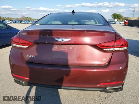 ✅ 2015 Hyundai Genesis 3.8L • VIN: KMHGN4JE1FU090080 • Lot: 46798395. Wystawiony na Copart z przebiegiem 58 749 mil. Bezpłatny archiwum sprzedaży aukcyjnych z USA i szczegółowy raport historii pojazdu na DreamBid. Zdjęcie 6.