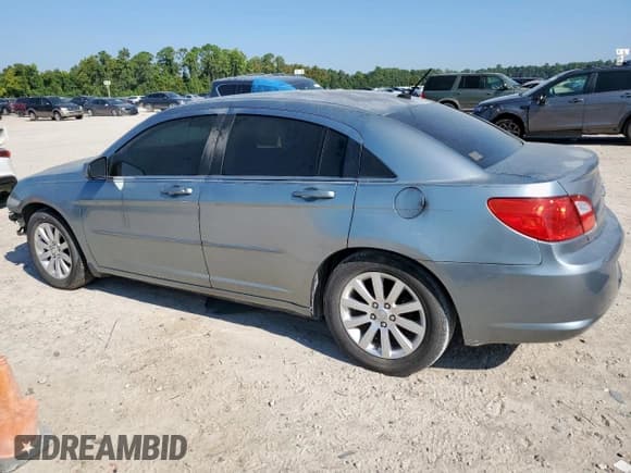 ✅ 2010 Chrysler Sebring Limited • VIN: 1C3CC5FB6AN147782 • Lot: 80112155. Listed on Copart with 264,168 mi. Free auction sales archive from the USA and detailed vehicle history report at DreamBid. Image 2.