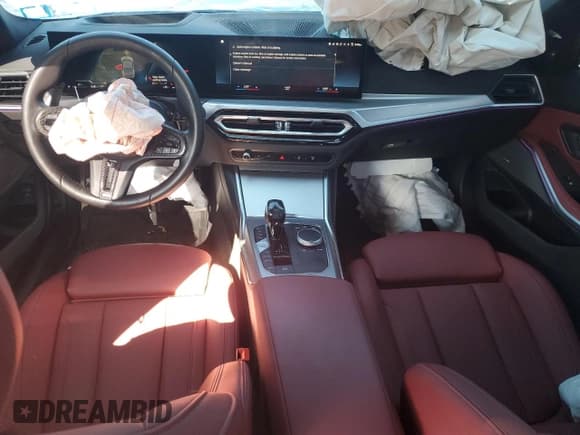 ✅ 2024 BMW 3 Series M340i xDrive • VIN: 3MW49FF03R8E44068 • Lot: 70299205. Wystawiony na Copart z przebiegiem 25 066 mil. Bezpłatny archiwum sprzedaży aukcyjnych z USA i szczegółowy raport historii pojazdu na DreamBid. Zdjęcie 8.