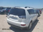 ✅ 2012 Mitsubishi Outlander SE • VIN: JA4AS3AW7CU013452 • Lot: 42523951. Wystawiony na IAAI z przebiegiem 184 644 mil. Bezpłatny archiwum sprzedaży aukcyjnych z USA i szczegółowy raport historii pojazdu na DreamBid. Zdjęcie 4.