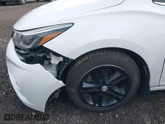 ✅ 2017 Chevrolet Cruze LT • VIN: 1G1BE5SM8H7281628 • Lot: 43505703. Listed on IAAI with 90,462 mi. Free auction sales archive from the USA and detailed vehicle history report at DreamBid. Image 17.