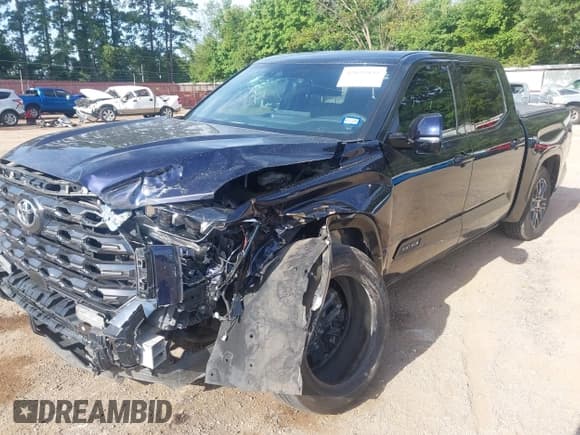 ✅ 2023 Toyota Tundra Platinum • VIN: 5TFNA5DB9PX113121 • Лот: 42629832. Опубликован ранее на IAAI с пробегом 40 529 миль. Бесплатный доступ к архиву аукционных продаж из США и подробный отчёт об истории автомобиля на DreamBid. Изображение 18.