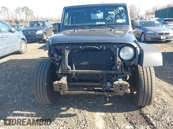 ✅ 2016 Jeep Wrangler Sport • VIN: 1C4GJWAG4GL207302 • Лот: 43619644. Опубликован ранее на IAAI с пробегом 85 899 миль. Бесплатный доступ к архиву аукционных продаж из США и подробный отчёт об истории автомобиля на DreamBid. Изображение 12.