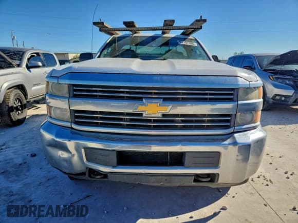 ✅ 2015 Chevrolet Silverado 2500HD Work Truck • VIN: 1GC0CUEG6FZ503573 • Лот: 94197385. Опубликован ранее на Copart с пробегом 286 741 миль. Бесплатный доступ к архиву аукционных продаж из США и подробный отчёт об истории автомобиля на DreamBid. Изображение 5.