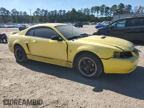 ✅ 2001 Ford Mustang Standard • VIN: 1FAFP40441F163173 • Lot: 91308985. Listed on Copart with 220,222 mi. Free auction sales archive from the USA and detailed vehicle history report at DreamBid. Image 4.