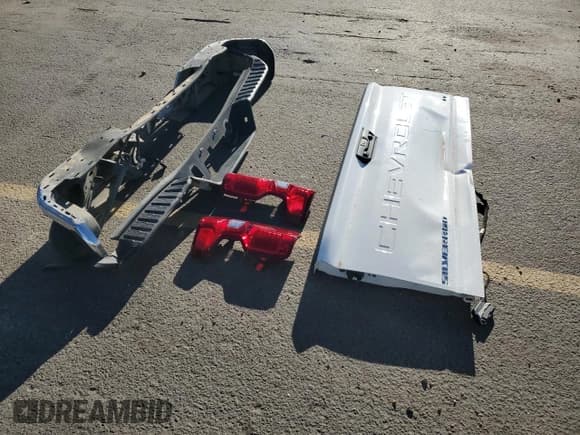 ✅ 2021 Chevrolet Silverado 2500HD LT • VIN: 1GC1YNEY1MF264405 • Lot: 87305475. Listed on Copart with 76,533 mi. Free auction sales archive from the USA and detailed vehicle history report at DreamBid. Image 12.