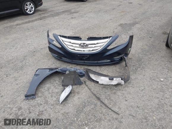 ✅ 2013 Hyundai Sonata SE • VIN: 5NPEC4AC6DH737354 • Lot: 43561373. Listed on IAAI with 120,485 mi. Free auction sales archive from the USA and detailed vehicle history report at DreamBid. Image 12.