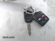 ✅ 2006 Ford Explorer Eddie Bauer • VIN: 1FMEU64E16UB00950 • Lot: 42473119. Listed on IAAI with 180,654 mi. Free auction sales archive from the USA and detailed vehicle history report at DreamBid. Image 11.