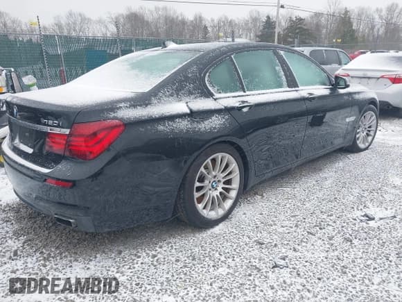 ✅ 2014 BMW 7 Series 750i xDrive • VIN: WBAYB6C56ED225091 • Lot: 41718516. Listed on IAAI with 63,616 mi. Free auction sales archive from the USA and detailed vehicle history report at DreamBid. Image 4.