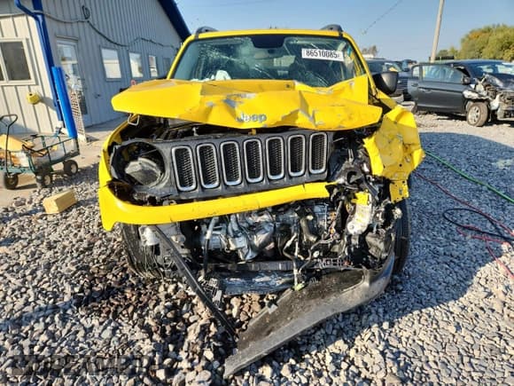 ✅ 2017 Jeep Renegade Sport • VIN: ZACCJBAB6HPG35980 • Lot: 86510085. Wystawiony na Copart z przebiegiem Nie podano. Bezpłatny archiwum sprzedaży aukcyjnych z USA i szczegółowy raport historii pojazdu na DreamBid. Zdjęcie 5.