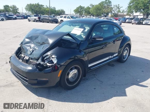 ✅ 2015 Volkswagen Beetle Fleet Edition • VIN: 3VWF17AT0FM611254 • Lot: 41938190. Listed on IAAI with Not provided. Free auction sales archive from the USA and detailed vehicle history report at DreamBid. Image 16.