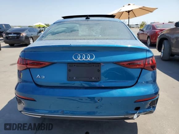 ✅ 2022 Audi A3 Premium • VIN: WAUAUDGY8NA103550 • Lot: 63208433. Wystawiony na Copart z przebiegiem Nie podano. Bezpłatny archiwum sprzedaży aukcyjnych z USA i szczegółowy raport historii pojazdu na DreamBid. Zdjęcie 6.