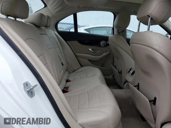✅ 2015 Mercedes-Benz C 300 Luxury • VIN: 55SWF4KB6FU011656 • Lot: 92998535. Listed on Copart with 74,165 mi. Free auction sales archive from the USA and detailed vehicle history report at DreamBid. Image 10.
