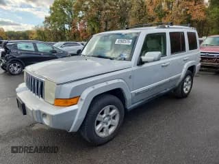 ✅ 2007 Jeep Commander Overland • VIN: 1J8HG68257C671205 • Lot: 82602575. Wystawiony na Copart z przebiegiem 159 536 mil. Bezpłatny archiwum sprzedaży aukcyjnych z USA i szczegółowy raport historii pojazdu na DreamBid. Zdjęcie 1.