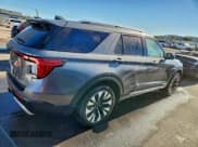 ✅ 2025 Ford Explorer Platinum • VIN: 1FMUK8HH5SGB61731 • Lot: 95754945. Wystawiony na Copart z przebiegiem 12 419 mil. Bezpłatny archiwum sprzedaży aukcyjnych z USA i szczegółowy raport historii pojazdu na DreamBid. Zdjęcie 3.
