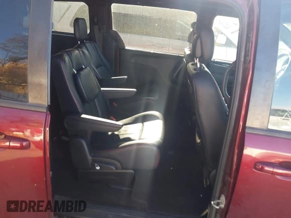 ✅ 2018 Dodge Grand Caravan GT • VIN: 2C4RDGEG6JR205551 • Lot: 43598553. Listed on IAAI with 136,291 mi. Free auction sales archive from the USA and detailed vehicle history report at DreamBid. Image 8.