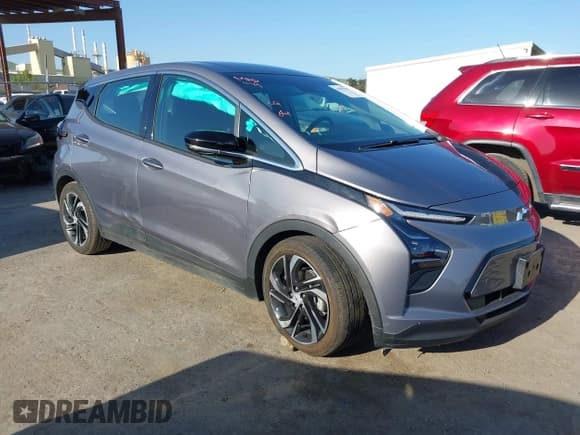 ✅ 2023 Chevrolet Bolt EV 2LT • VIN: 1G1FX6S05P4201698 • Lot: 41999199. Wystawiony na IAAI z przebiegiem 5 293 mil. Bezpłatny archiwum sprzedaży aukcyjnych z USA i szczegółowy raport historii pojazdu na DreamBid. Zdjęcie 1.