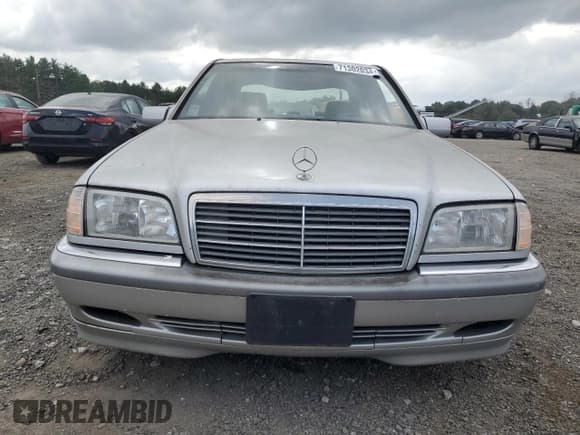✅ 1999 Mercedes-Benz C 230/260/280/320 • VIN: WDBHA29G9XA762824 • Lot: 71302034. Wystawiony na Copart z przebiegiem Nie podano. Bezpłatny archiwum sprzedaży aukcyjnych z USA i szczegółowy raport historii pojazdu na DreamBid. Zdjęcie 5.
