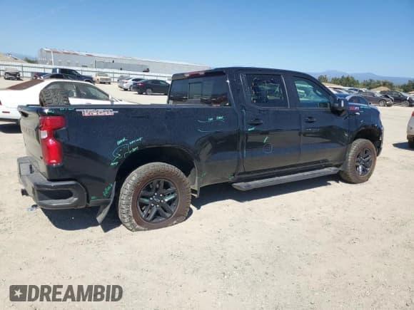 ✅ 2022 Chevrolet Silverado 1500 LT Trail Boss • VIN: 3GCUDFED5NG627624 • Lot: 68878115. Wystawiony na Copart z przebiegiem Nie podano. Bezpłatny archiwum sprzedaży aukcyjnych z USA i szczegółowy raport historii pojazdu na DreamBid. Zdjęcie 3.