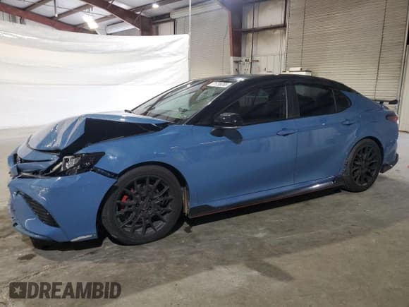 ✅ 2022 Toyota Camry TRD • VIN: 4T1KZ1AK1NU067058 • Lot: 71736085. Wystawiony na Copart z przebiegiem 69 507 mil. Bezpłatny archiwum sprzedaży aukcyjnych z USA i szczegółowy raport historii pojazdu na DreamBid. Zdjęcie 1.