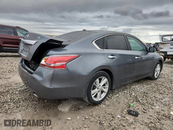 ✅ 2015 Nissan Altima 2.5 • VIN: 1N4AL3AP3FN862963 • Lot: 90086715. Listed on Copart with 98,058 mi. Free auction sales archive from the USA and detailed vehicle history report at DreamBid. Image 3.