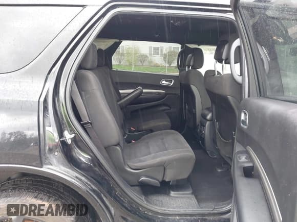 ✅ 2019 Dodge Durango SXT Plus • VIN: 1C4RDJAG6KC848205 • Lot: 43514645. Wystawiony na IAAI z przebiegiem 125 497 mil. Bezpłatny archiwum sprzedaży aukcyjnych z USA i szczegółowy raport historii pojazdu na DreamBid. Zdjęcie 8.