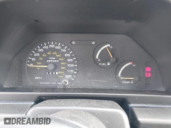 ✅ 1992 Mitsubishi Mirage • VIN: 4A3CU26A2NE030752 • Lot: 43037504. Wystawiony na IAAI z przebiegiem 93 053 mil. Bezpłatny archiwum sprzedaży aukcyjnych z USA i szczegółowy raport historii pojazdu na DreamBid. Zdjęcie 7.