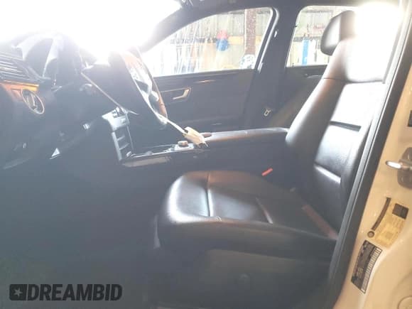 ✅ 2012 Mercedes-Benz E 350 Luxury • VIN: WDDHF5KB3CA612257 • Lot: 85296485. Listed on Copart with 61,541 mi. Free auction sales archive from the USA and detailed vehicle history report at DreamBid. Image 7.
