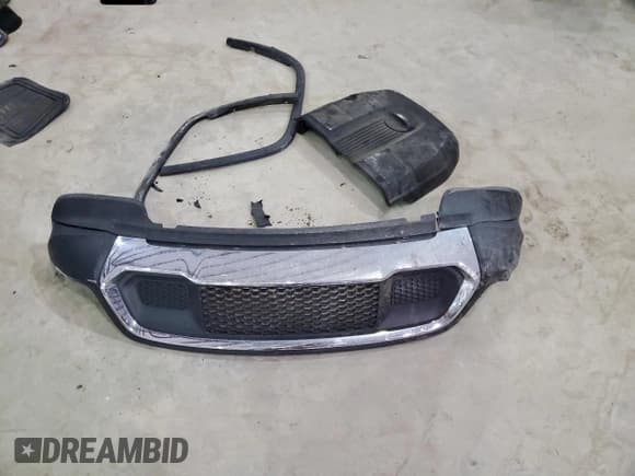 ✅ 2020 Jeep Grand Cherokee Limited • VIN: 1C4RJFBG4LC318126 • Lot: 47589325. Listed on Copart with 58,682 mi. Free auction sales archive from the USA and detailed vehicle history report at DreamBid. Image 13.