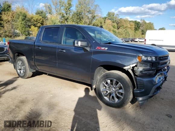 ✅ 2022 Chevrolet Silverado 1500 RST • VIN: 1GCUYEED6NZ105552 • Лот: 85484795. Опубликован ранее на Copart с пробегом 56 148 миль. Бесплатный доступ к архиву аукционных продаж из США и подробный отчёт об истории автомобиля на DreamBid. Изображение 4.
