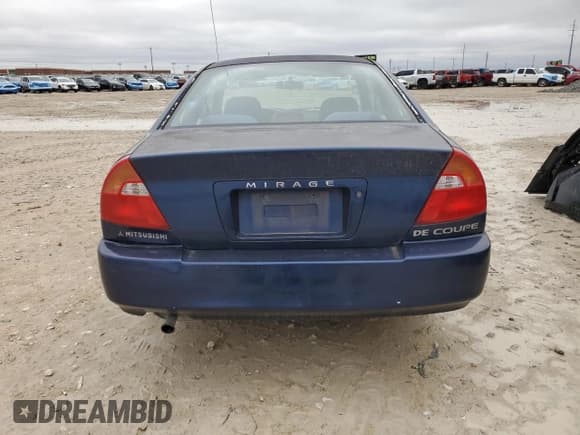 ✅ 2002 Mitsubishi Mirage DE • VIN: JA3AY11AX2U079407 • Lot: 44811425. Wystawiony na Copart z przebiegiem 152 335 mil. Bezpłatny archiwum sprzedaży aukcyjnych z USA i szczegółowy raport historii pojazdu na DreamBid. Zdjęcie 6.