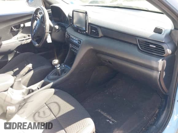 2020 Hyundai Veloster z VIN KMHT36AH8LU003913, wystawiony jako IAAI lot #42217722 z przebiegiem 33 996 mil mil oraz . Historia ofert i sprzedaży dostępna na DreamBid. Obrazek 5.