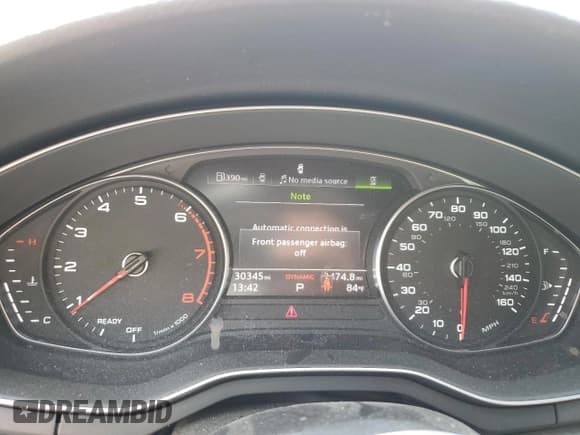 ✅ 2022 Audi A5 Sportback S line Premium • VIN: WAUDACF57NA029920 • Lot: 50598924. Listed on Copart with 30,345 mi. Free auction sales archive from the USA and detailed vehicle history report at DreamBid. Image 9.