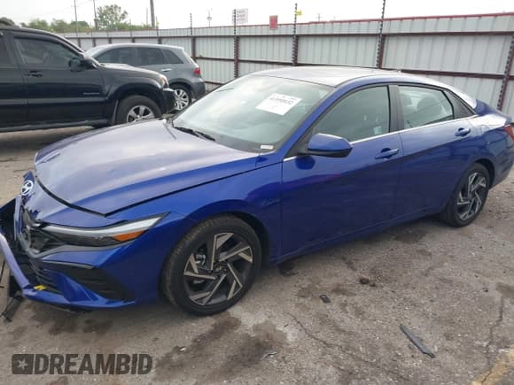 ✅ 2025 Hyundai Elantra SEL Convenience • VIN: KMHLS4DG4SU966445 • Lot: 41950032. Wystawiony na IAAI z przebiegiem 882 mil. Bezpłatny archiwum sprzedaży aukcyjnych z USA i szczegółowy raport historii pojazdu na DreamBid. Zdjęcie 17.