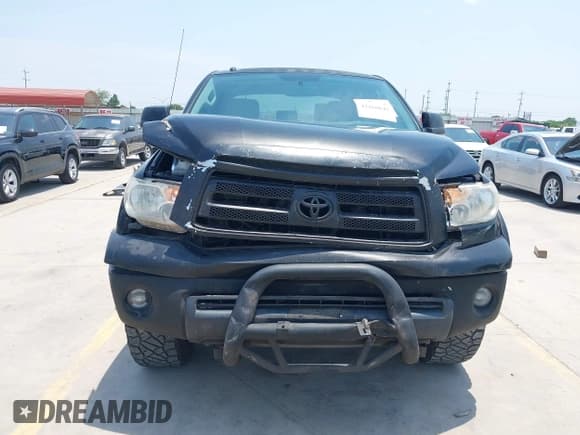 ✅ 2013 Toyota Tundra • VIN: 5TFDW5F15DX321719 • Lot: 42269647. Wystawiony na IAAI z przebiegiem 174 242 mil. Bezpłatny archiwum sprzedaży aukcyjnych z USA i szczegółowy raport historii pojazdu na DreamBid. Zdjęcie 12.