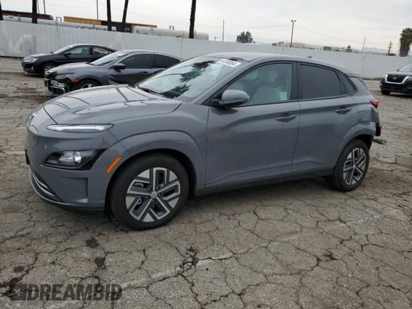 ✅ 2023 Hyundai Kona SE • VIN: KM8K23AG4PU183711 • Лот: 44390864. Опубликован ранее на Copart с пробегом 15 685 миль. Бесплатный доступ к архиву аукционных продаж из США и подробный отчёт об истории автомобиля на DreamBid. Изображение 1.