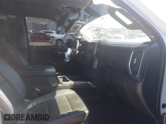 ✅ 2019 Chevrolet Silverado 1500 LT Trail Boss • VIN: 1GCPYFED0KZ349292 • Lot: 42694395. Wystawiony na IAAI z przebiegiem 118 377 mil. Bezpłatny archiwum sprzedaży aukcyjnych z USA i szczegółowy raport historii pojazdu na DreamBid. Zdjęcie 5.