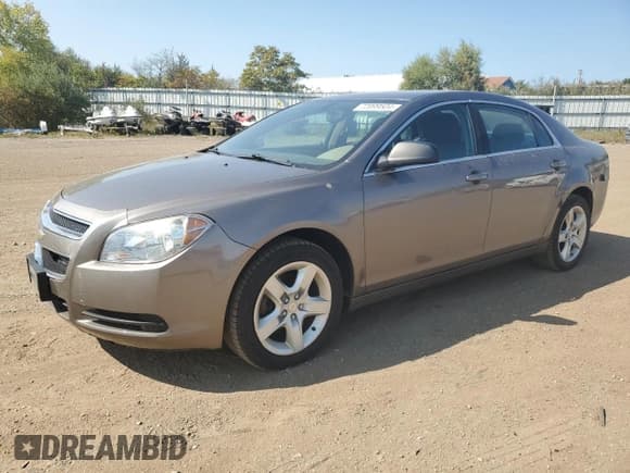 ✅ 2010 Chevrolet Malibu 1LS • VIN: 1G1ZB5EB4AF272504 • Lot: 72099504. Listed on Copart with 181,393 mi. Free auction sales archive from the USA and detailed vehicle history report at DreamBid. Image 1.