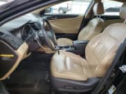 ✅ 2013 Hyundai Sonata SE • VIN: 5NPEC4AC1DH637811 • Lot: 72213374. Listed on Copart with 142,230 mi. Free auction sales archive from the USA and detailed vehicle history report at DreamBid. Image 7.