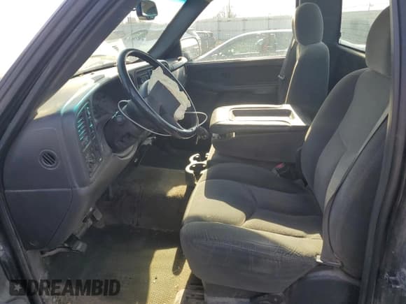 ✅ 2003 Chevrolet Silverado 1500 • VIN: 1GCEK14T73E357452 • Lot: 47267595. Listed on Copart with 157,325 mi. Free auction sales archive from the USA and detailed vehicle history report at DreamBid. Image 7.