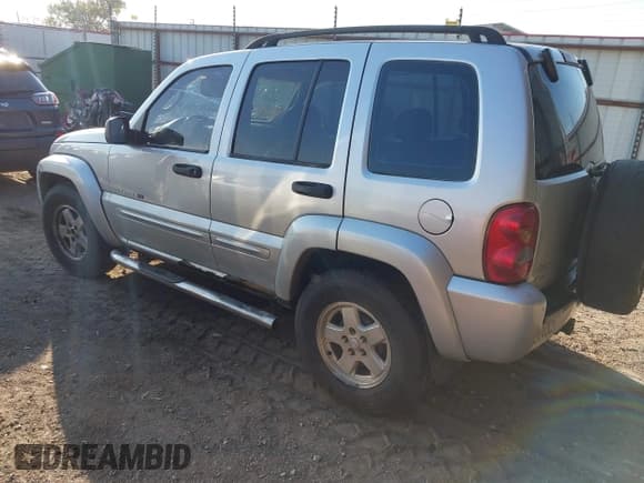 ✅ 2002 Jeep Liberty Limited • VIN: 1J4GL58K52W349724 • Lot: 43445587. Listed on IAAI with 213,226 mi. Free auction sales archive from the USA and detailed vehicle history report at DreamBid. Image 3.