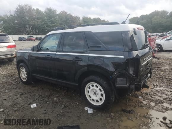 ✅ 2024 Ford Bronco Sport Heritage • VIN: 3FMCR9G60RRE91454 • Лот: 84222455. Опубликован ранее на Copart с пробегом 8 675 миль. Бесплатный доступ к архиву аукционных продаж из США и подробный отчёт об истории автомобиля на DreamBid. Изображение 2.