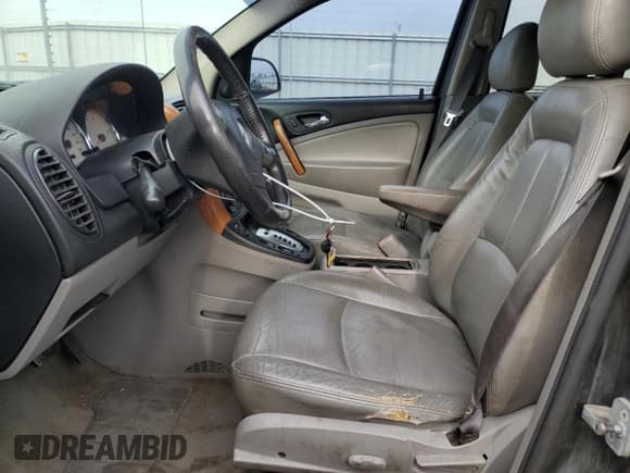 ✅ 2006 Saturn VUE • VIN: 5GZCZ53436S883201 • Lot: 47025605. Wystawiony na Copart z przebiegiem 210 530 mil. Bezpłatny archiwum sprzedaży aukcyjnych z USA i szczegółowy raport historii pojazdu na DreamBid. Zdjęcie 7.